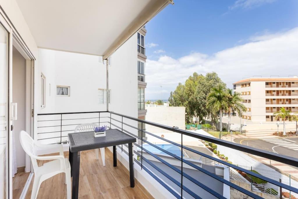 Vivienda Vacacional Rosaini Los Cristianos  Dış mekan fotoğraf