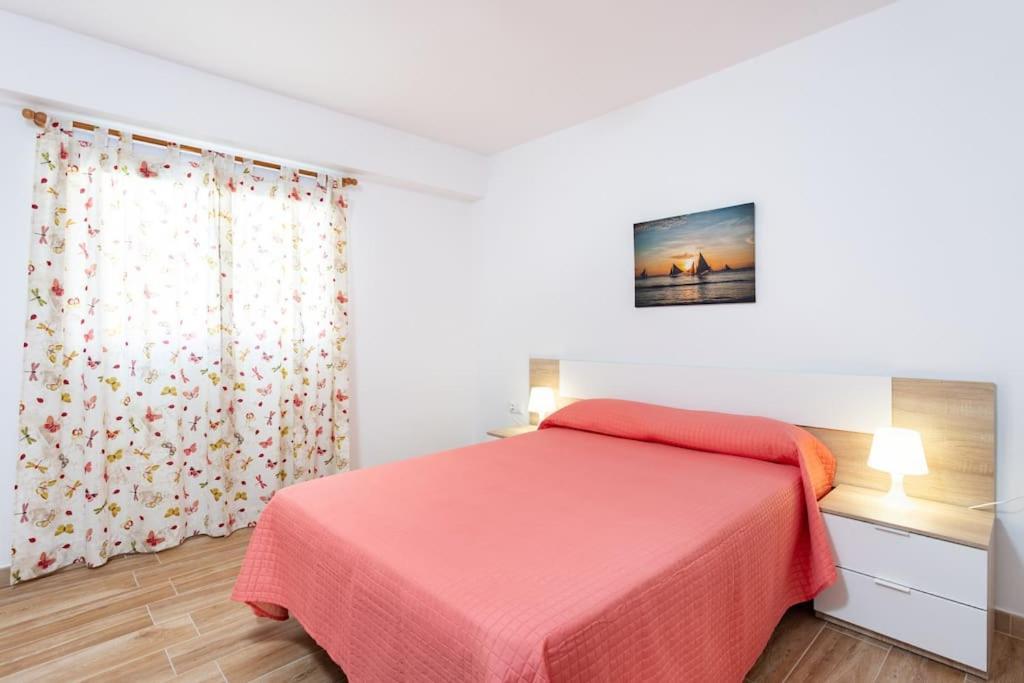 Vivienda Vacacional Rosaini Los Cristianos  Dış mekan fotoğraf